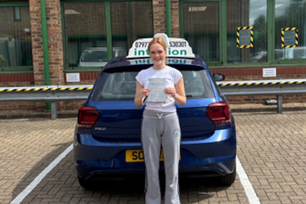 Tegan driving lessons in Hersham